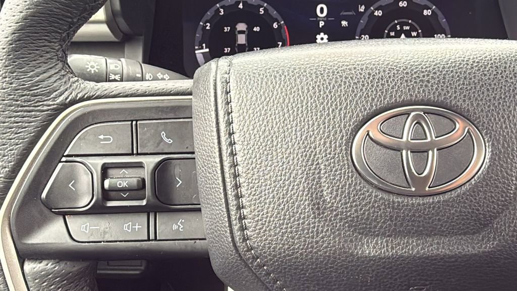 Certified 2025 Toyota Tacoma TRD Sport image 21