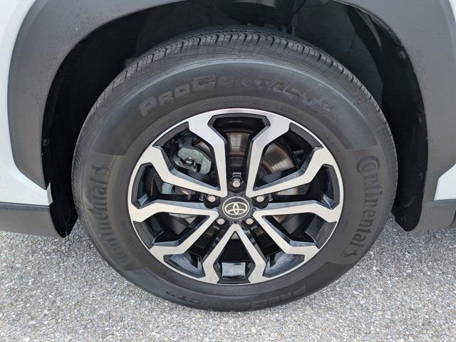 Used 2023 Toyota Corolla Cross AWD Hybrid w/ Moonroof Package image 11