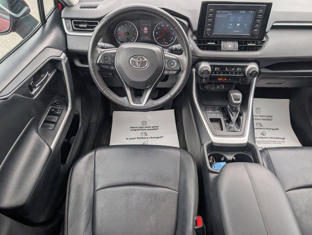 Used 2019 Toyota RAV4 XLE Premium FWD image 19