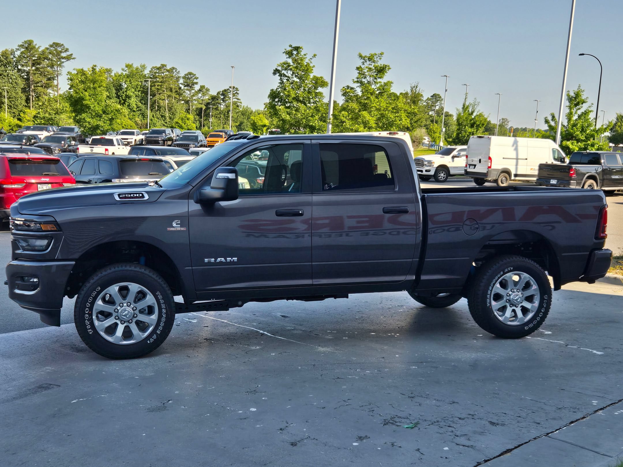 New 2026 RAM 2500 Big Horn AWD/4WD image 4