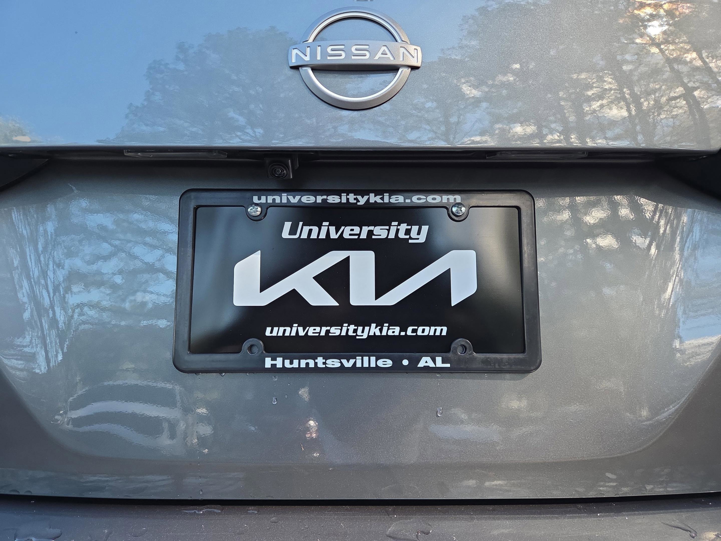 Used 2025 Nissan Versa SV image 32