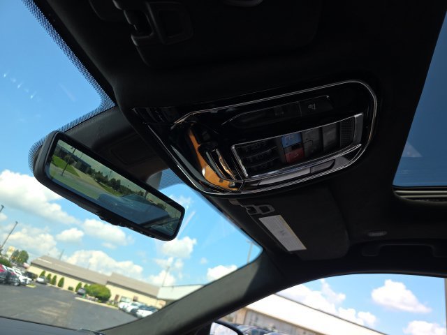 Used 2024 Jeep Grand Cherokee L Summit AWD/4WD image 27