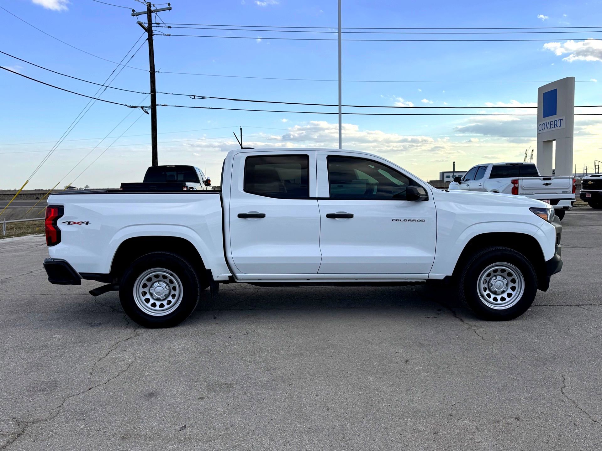 Used 2024 Chevrolet Colorado W/T w/ WT Convenience Package image 5