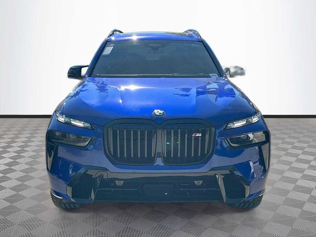 New 2026 BMW X7 M60i image 2