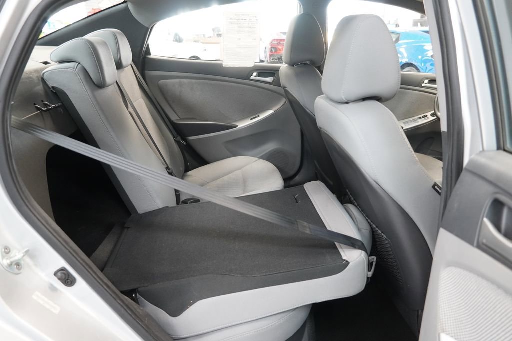 Used 2013 Hyundai Accent GLS image 28