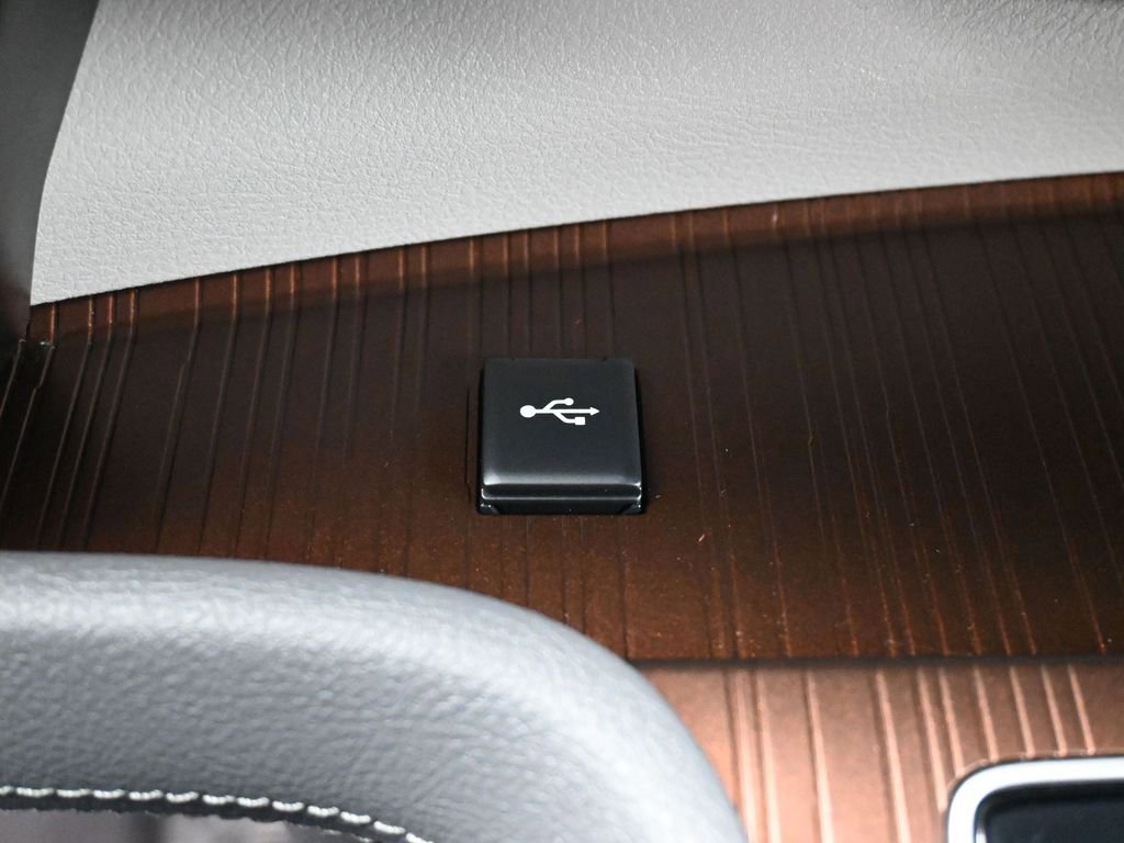 Certified 2024 Toyota Sienna XLE w/ XLE Plus Package image 27