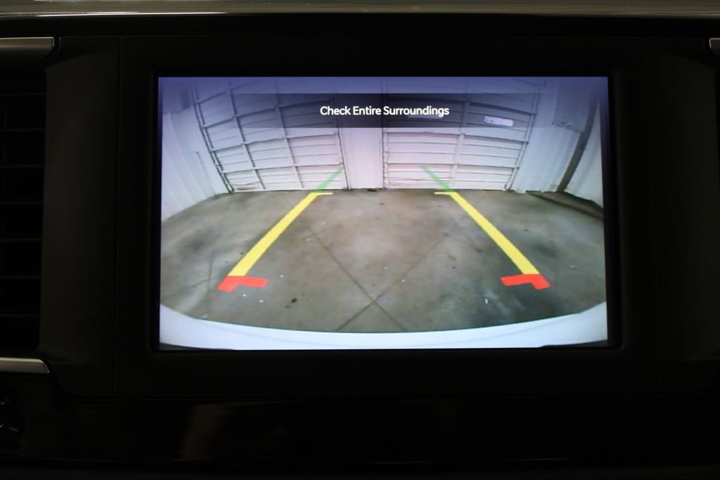 Used 2024 Chrysler Voyager LX FWD image 51