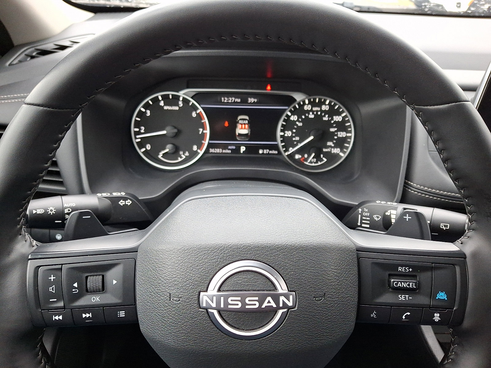 Used 2025 Nissan Rogue SV image 18