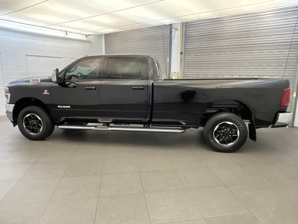 Certified 2025 RAM 2500 Laramie AWD/4WD image 10