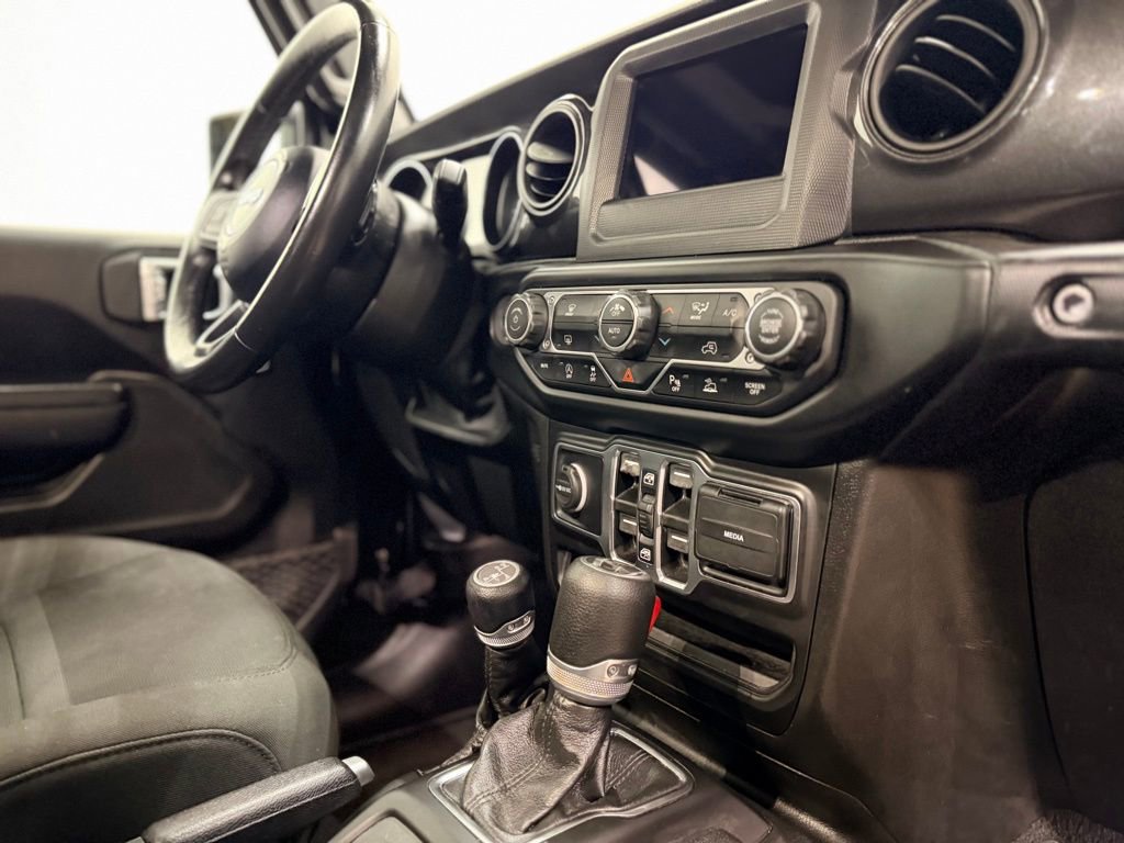 Used 2021 Jeep Wrangler Unlimited Sport AWD/4WD image 16