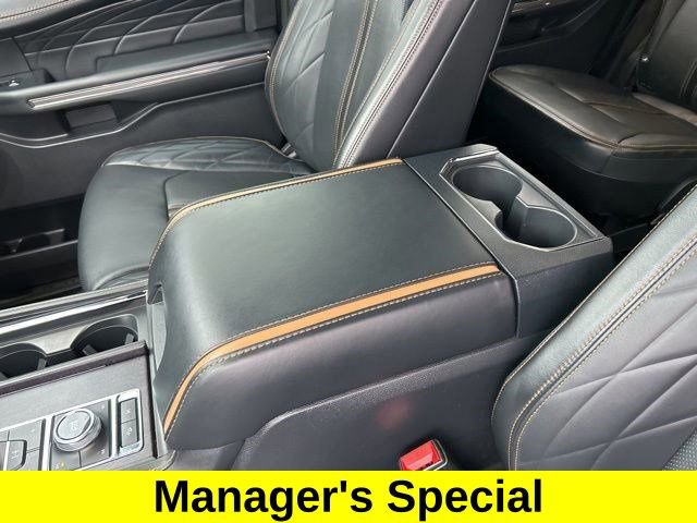 Used 2023 Ford Expedition Platinum AWD/4WD image 29