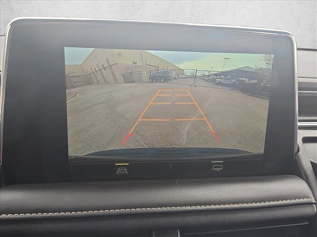 Used 2023 Chevrolet Suburban Premier image 14