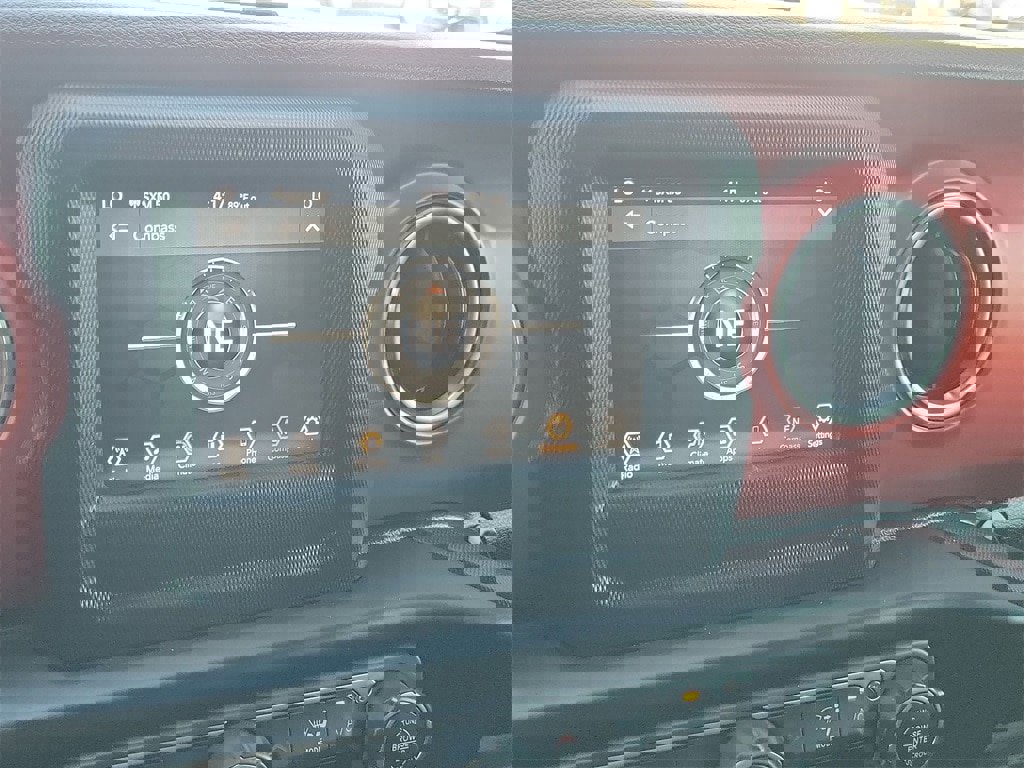 Used 2020 Jeep Wrangler Rubicon w/ Steel Bumper Group image 19