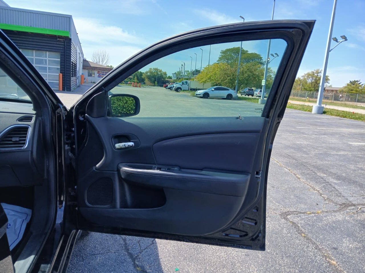 Used 2012 Chrysler 200 Touring FWD image 13