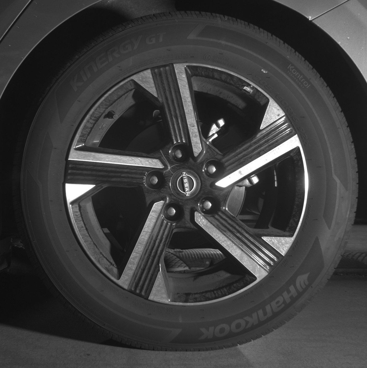 Used 2025 Nissan Sentra SV image 14