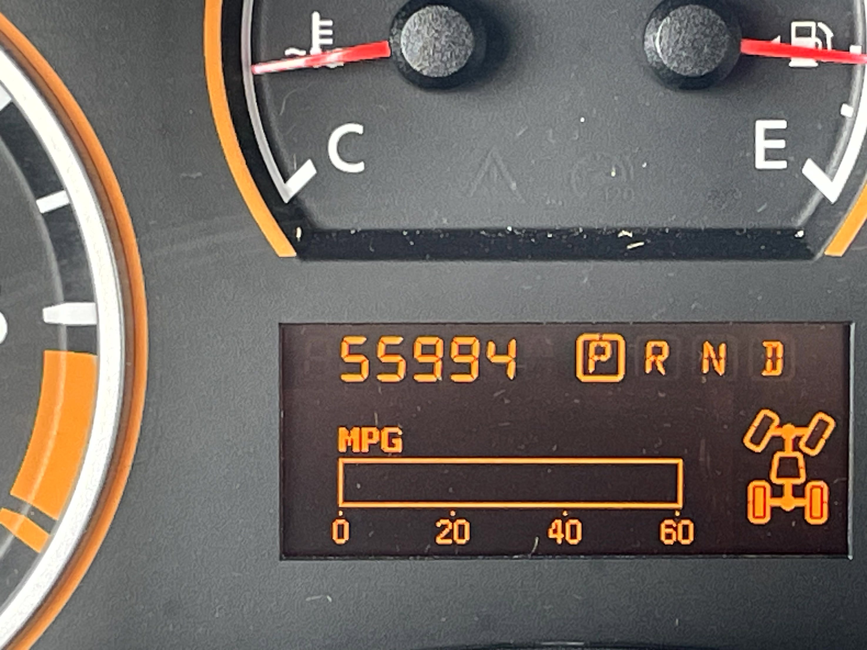 Used 2015 Nissan Titan SV w/ SV Value Truck Package image 15