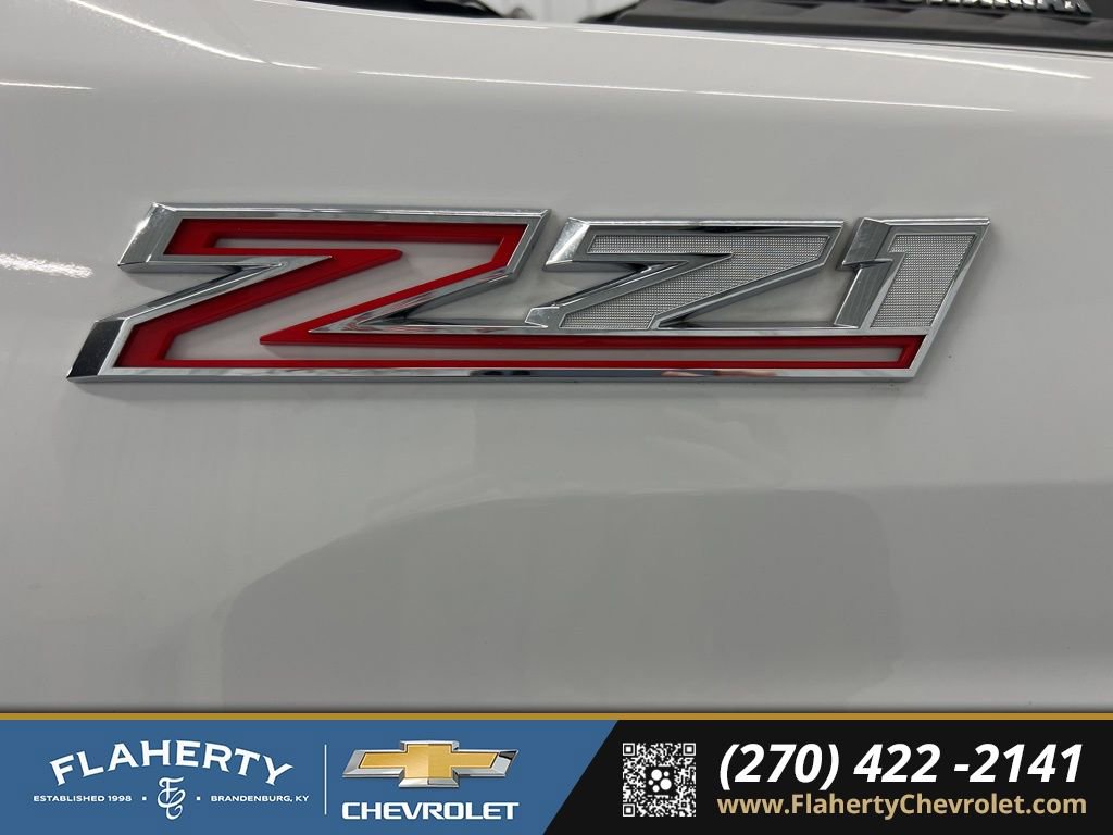 Used 2024 Chevrolet Silverado 2500 Custom w/ Custom Value Package image 19