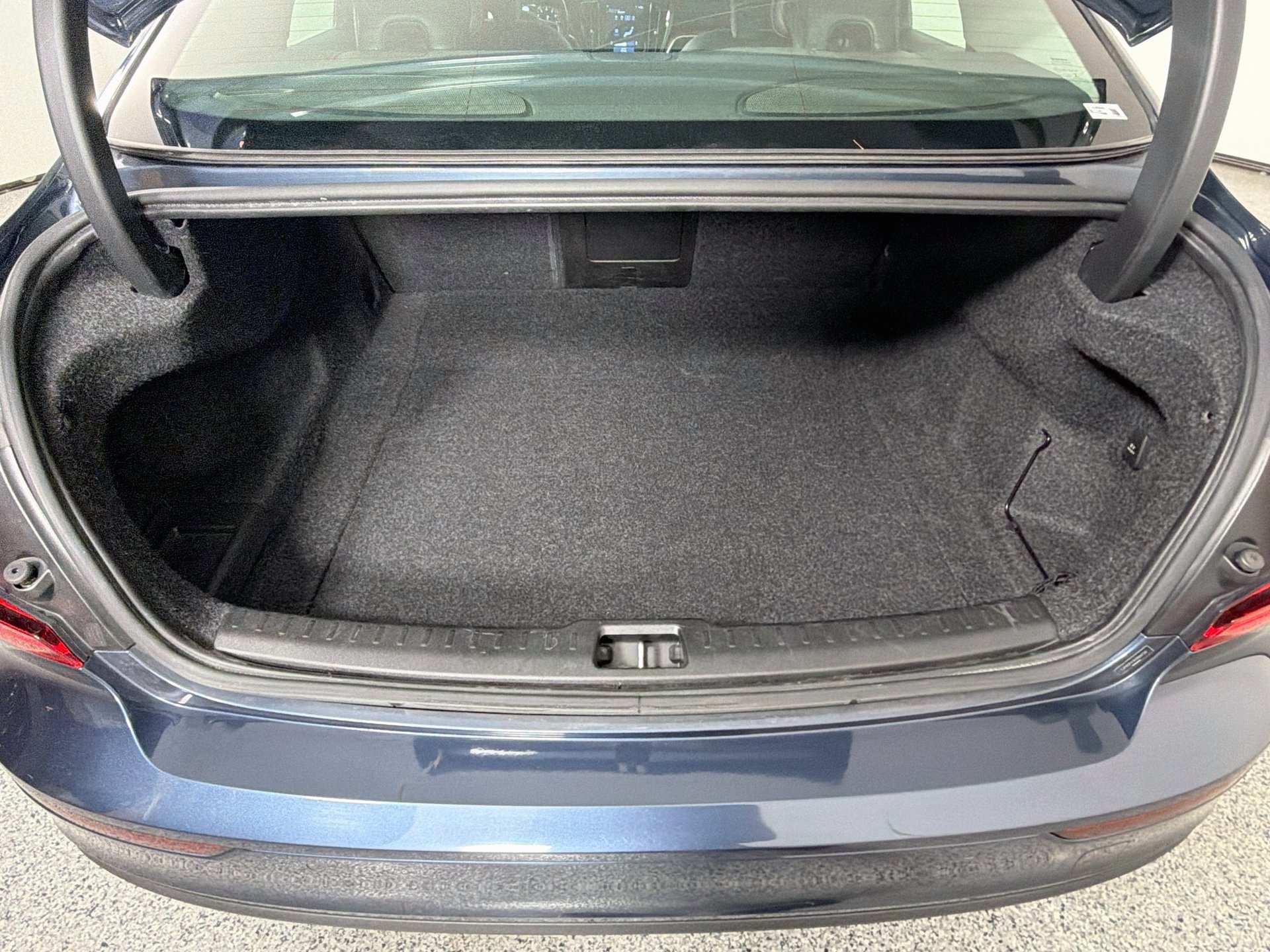 Used 2019 Volvo S60 T5 Momentum w/ Multimedia Package FWD image 26