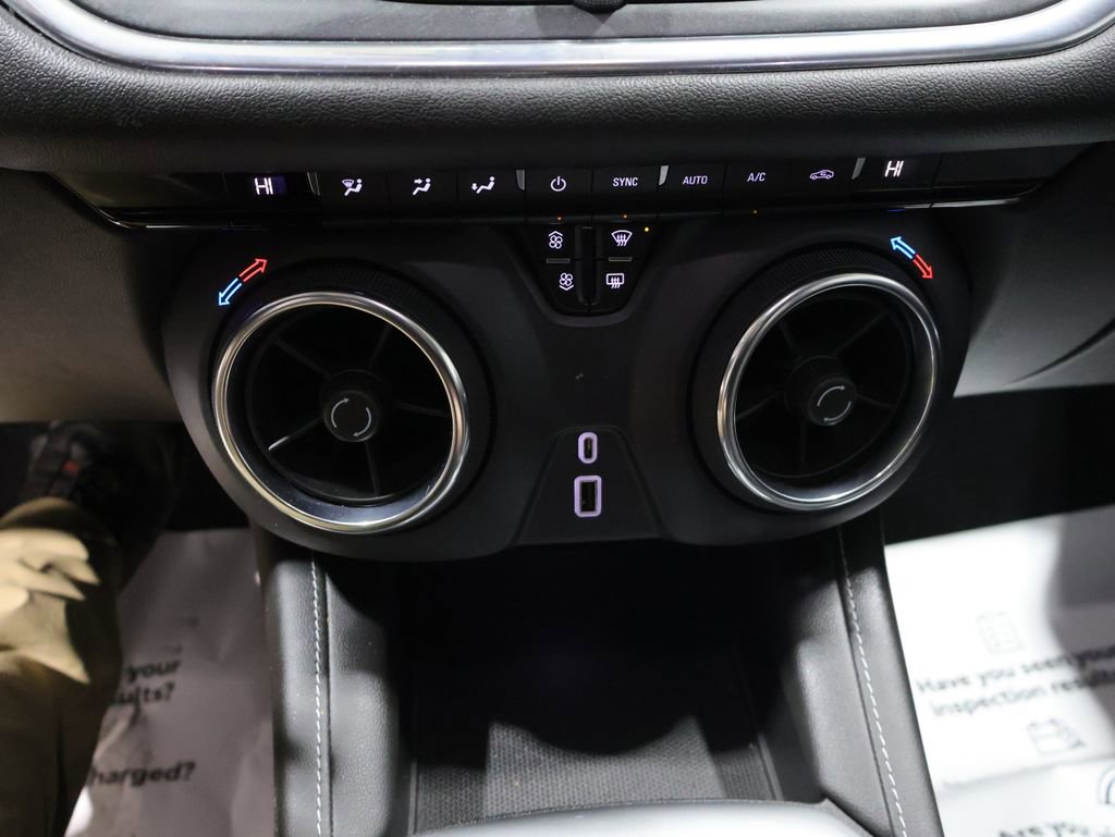 Used 2023 Chevrolet Blazer LT image 28