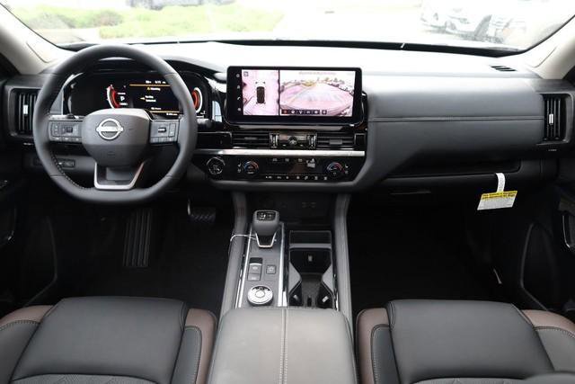 Used 2026 Nissan Pathfinder Platinum AWD/4WD image 27