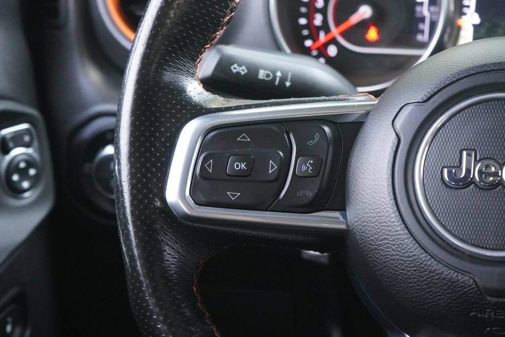 Used 2022 Jeep Gladiator Mojave w/ LED Lighting Group AWD/4WD image 14