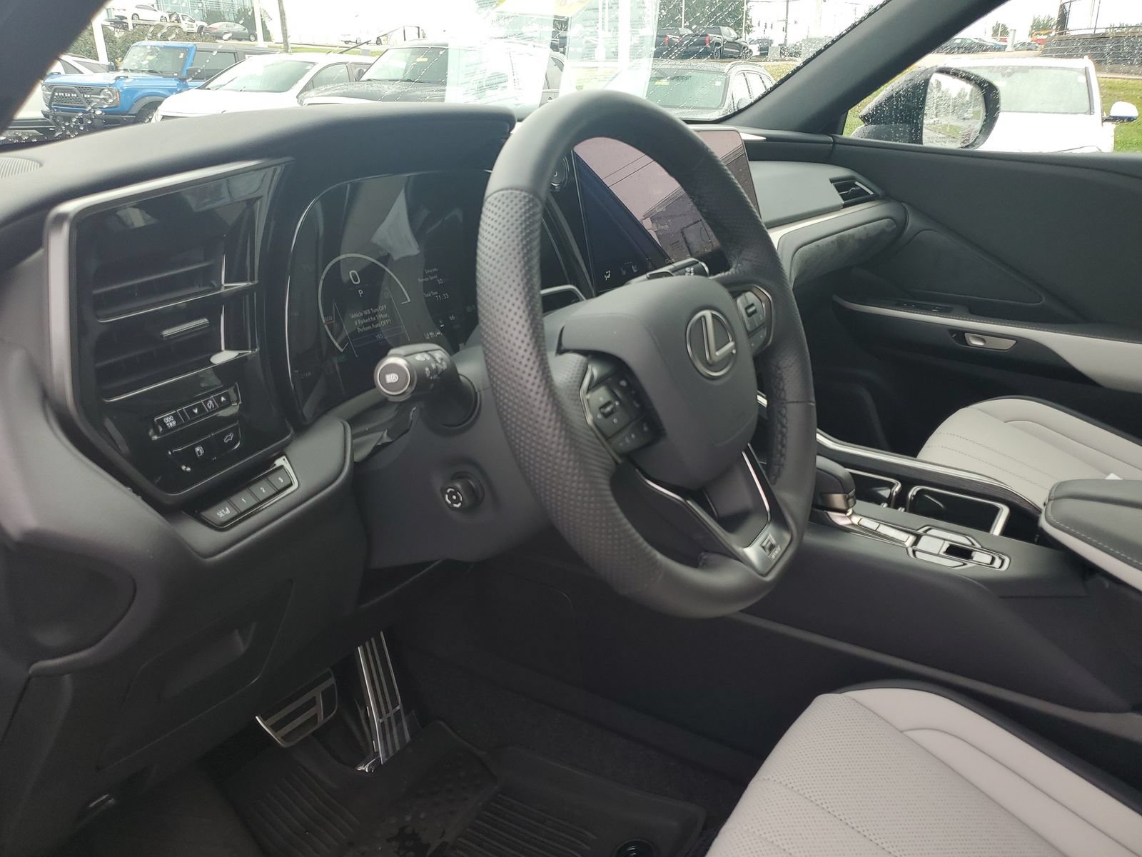 Used 2026 Lexus TX 500h AWD w/ Technology Package image 20