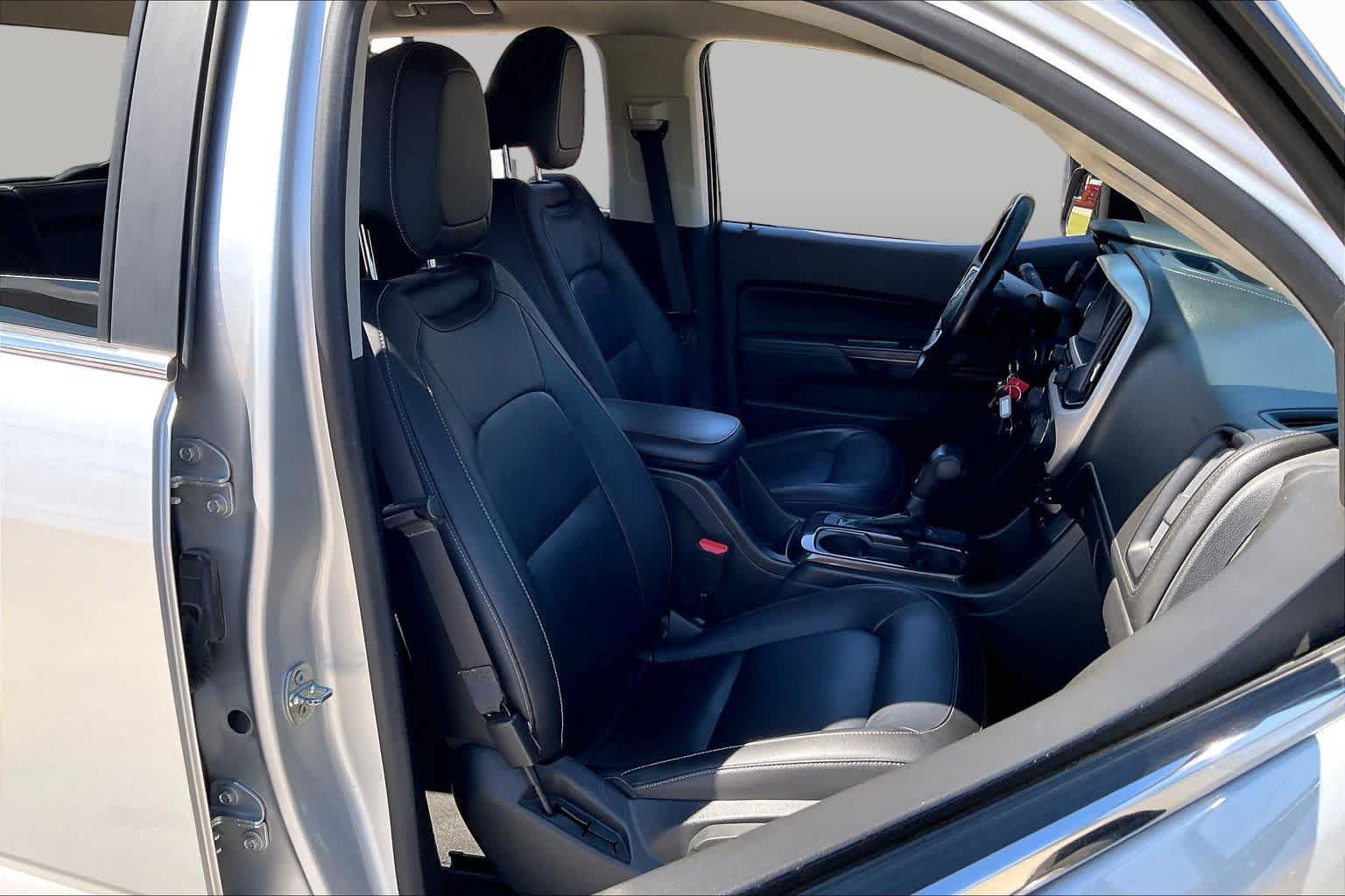 Used 2015 GMC Canyon SLT AWD/4WD image 9
