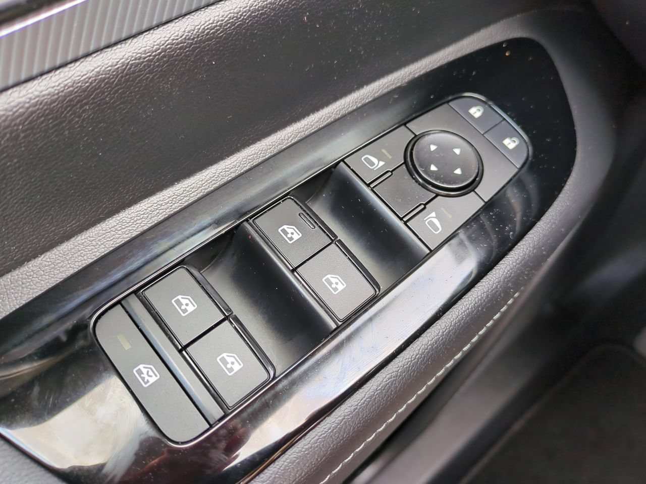 Used 2026 Nissan Murano SL AWD/4WD image 25