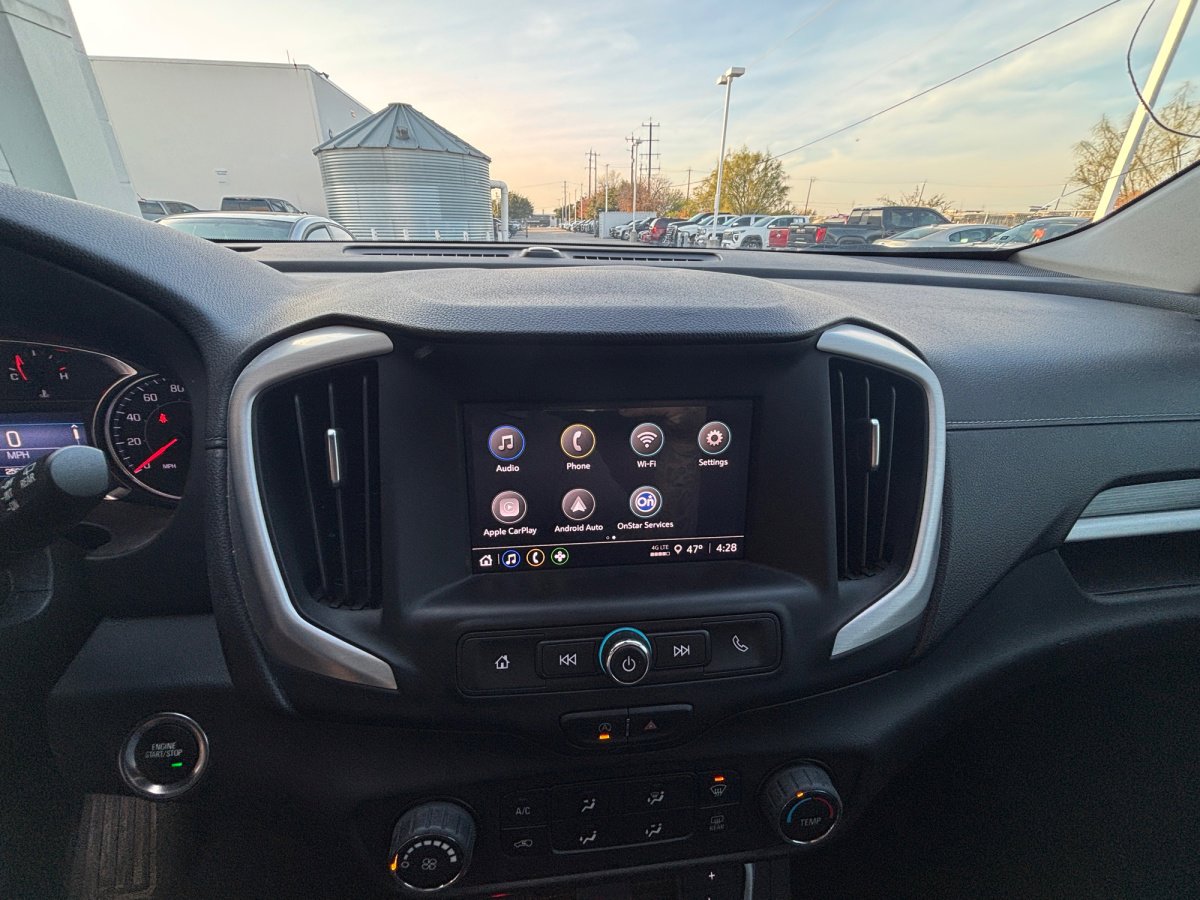 Used 2022 GMC Terrain SLE image 7