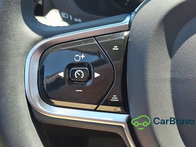 Used 2023 Volvo XC60 B5 Plus w/ Climate Package AWD/4WD image 22