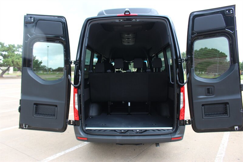 Used 2026 Mercedes-Benz Sprinter 2500 image 9