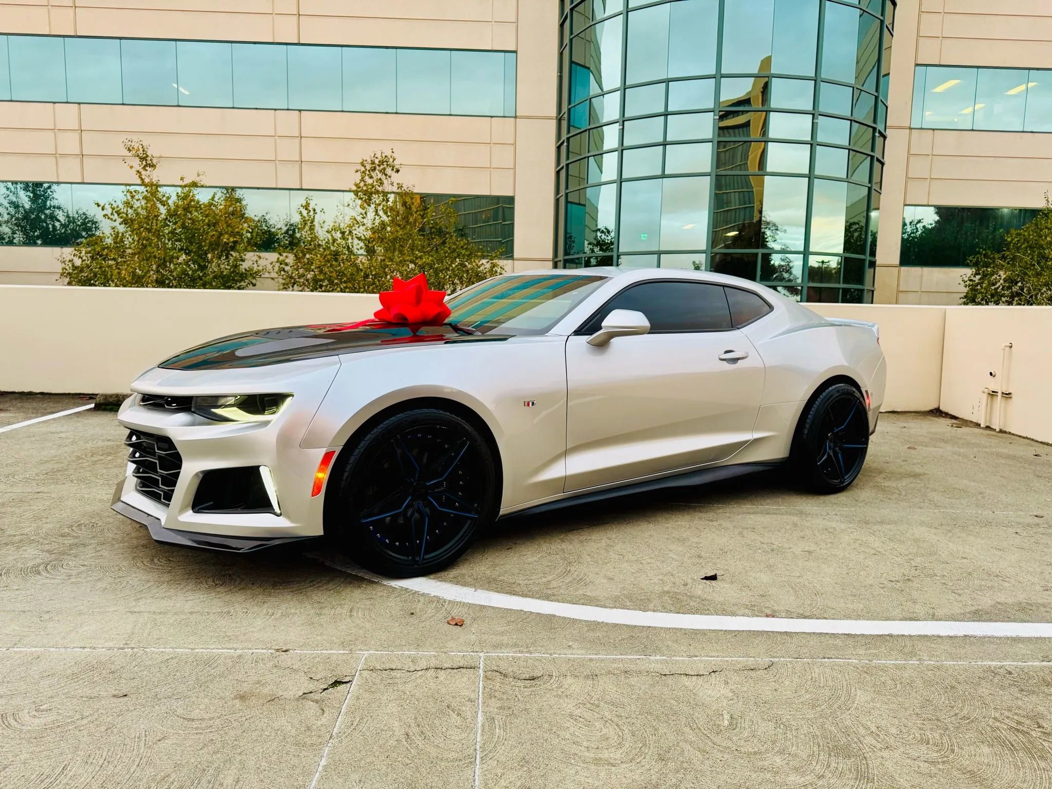 Used 2017 Chevrolet Camaro SS image 7