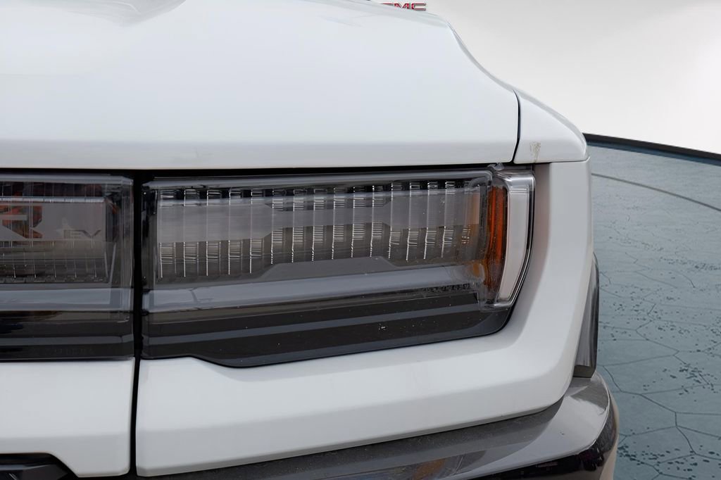 New 2026 GMC Hummer EV 4x4 Crew Cab w/ LPO, Dark Essentials Package image 26