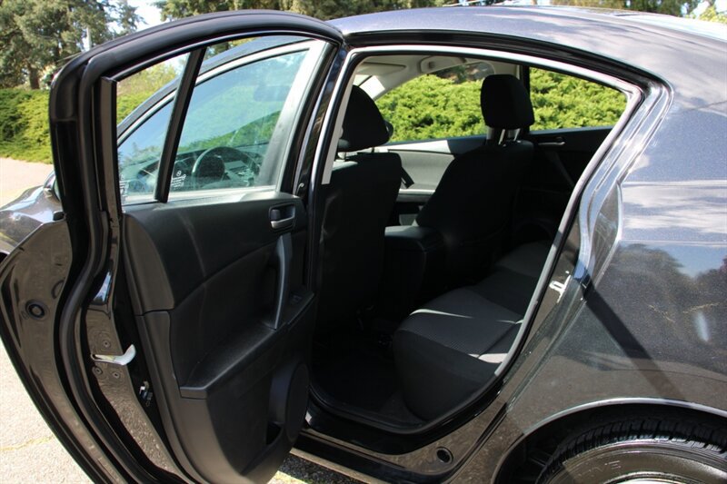 Used 2013 MAZDA MAZDA3 i Sport FWD image 14