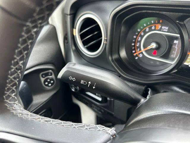 Certified 2025 Jeep Gladiator Overland AWD/4WD image 25