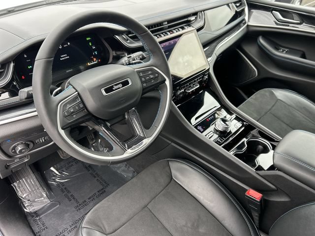 Used 2022 Jeep Grand Cherokee Trailhawk AWD/4WD image 17