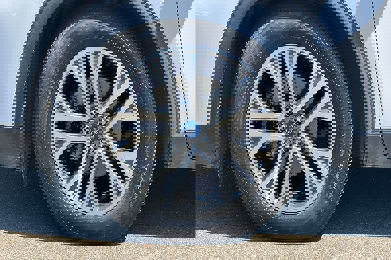 Used 2020 Ford Escape SEL image 31