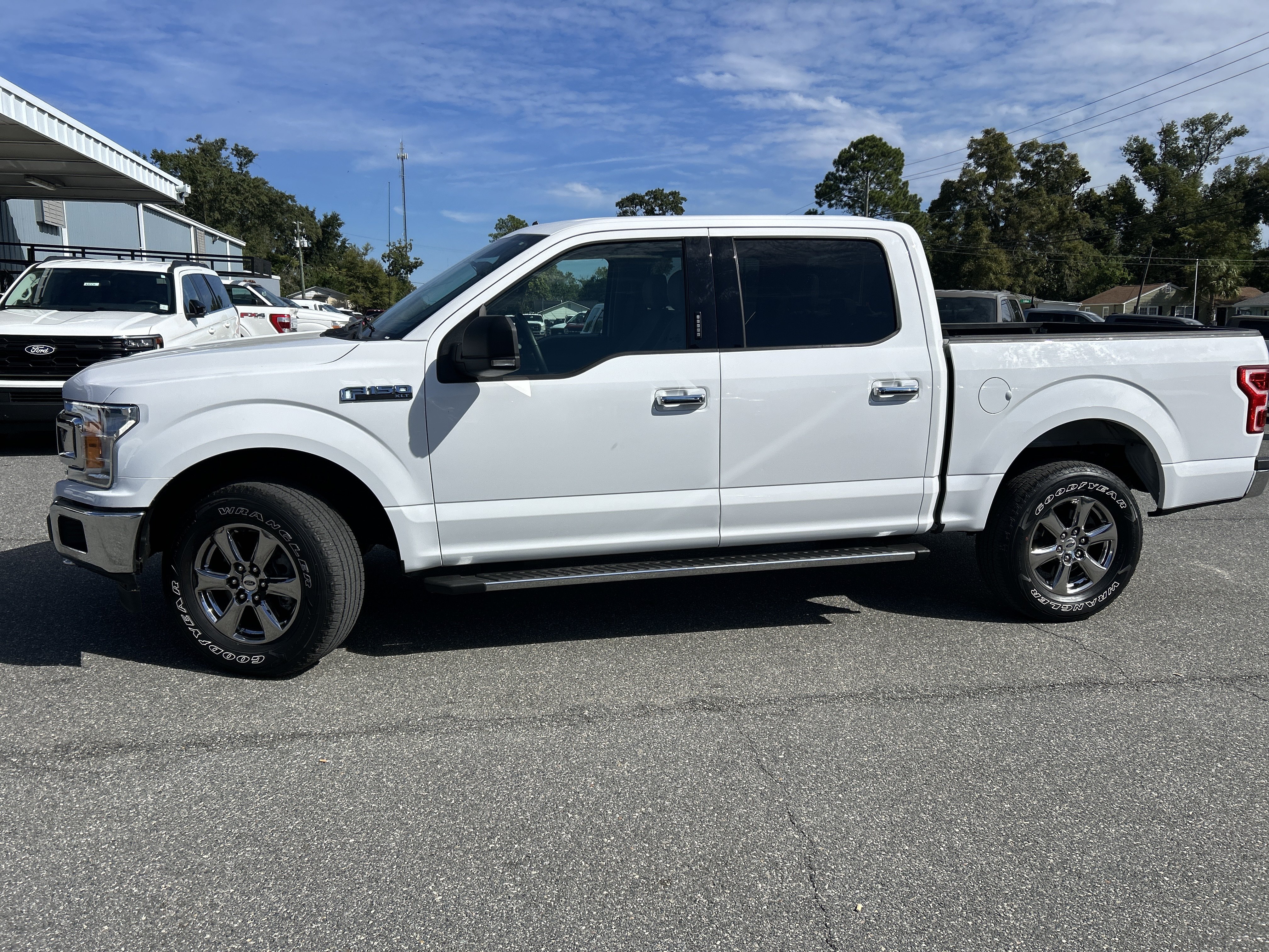 Certified 2020 Ford F150 XLT w/ Equipment Group 302A Luxury AWD/4WD image 4