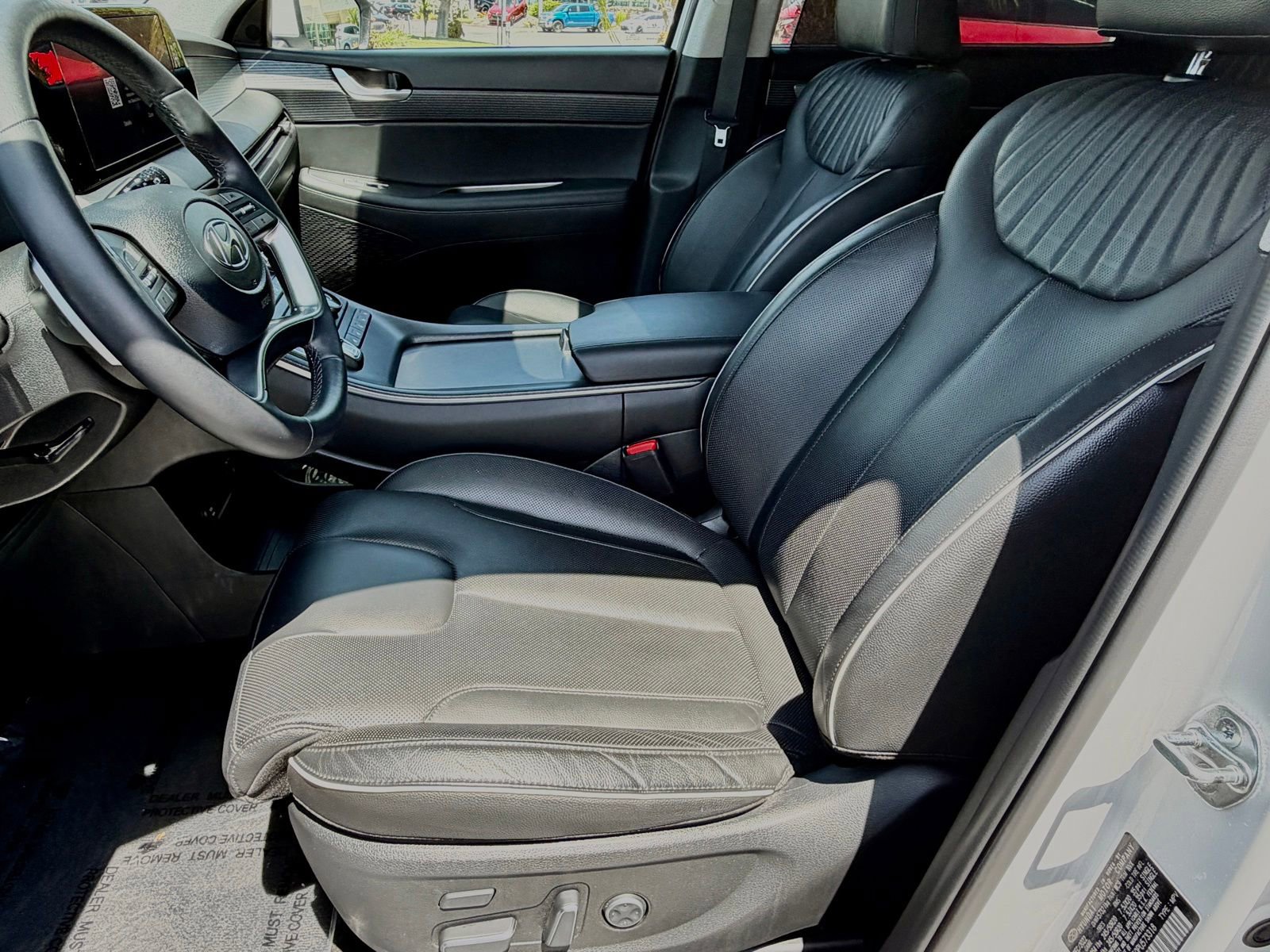 Used 2023 Hyundai Palisade Limited w/ Cargo Package FWD image 23