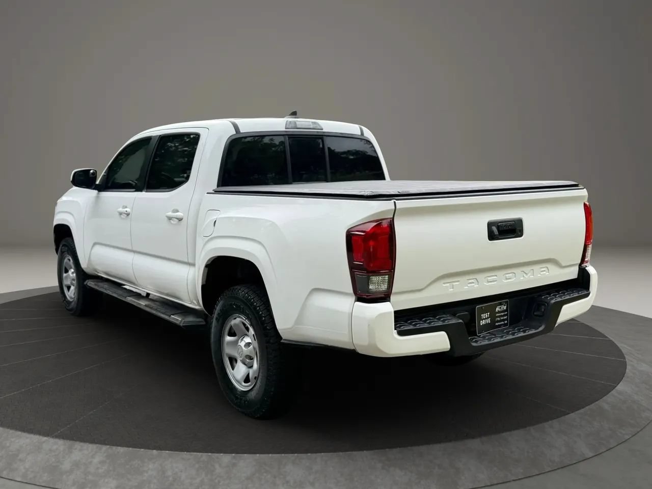 Used 2018 Toyota Tacoma SR w/ SR Convenience Package RWD image 6