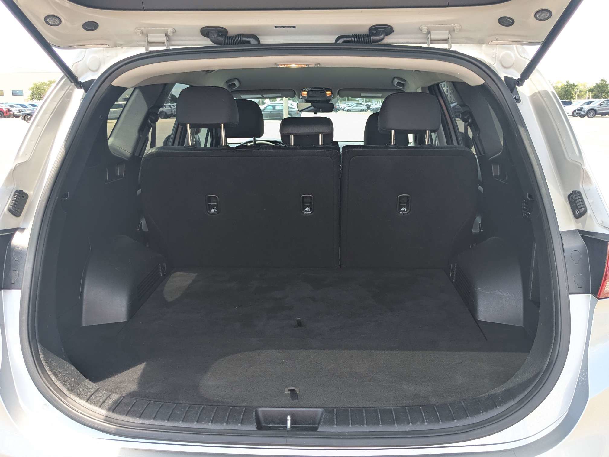 Used 2021 Hyundai Santa Fe SE FWD image 13