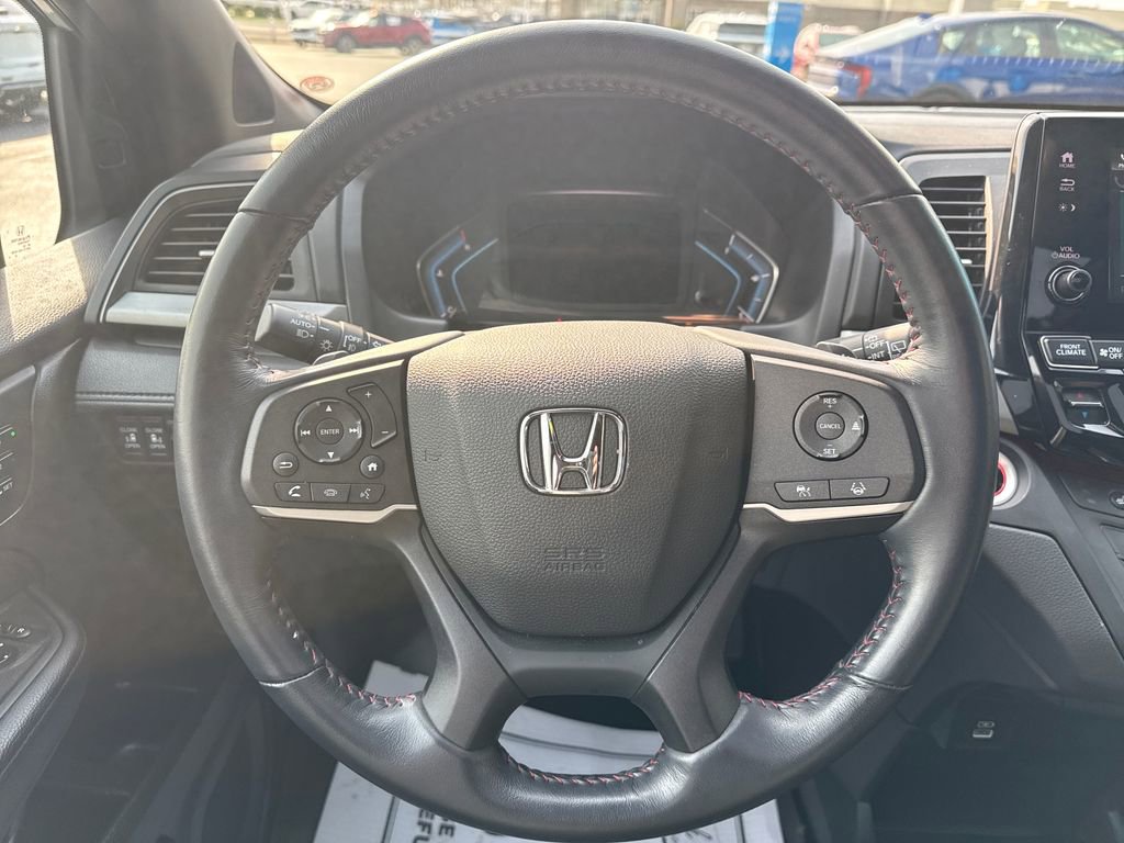 Used 2024 Honda Odyssey Sport image 17