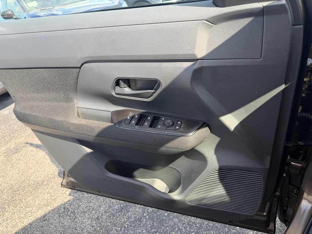 New 2026 Nissan Kicks S FWD image 11