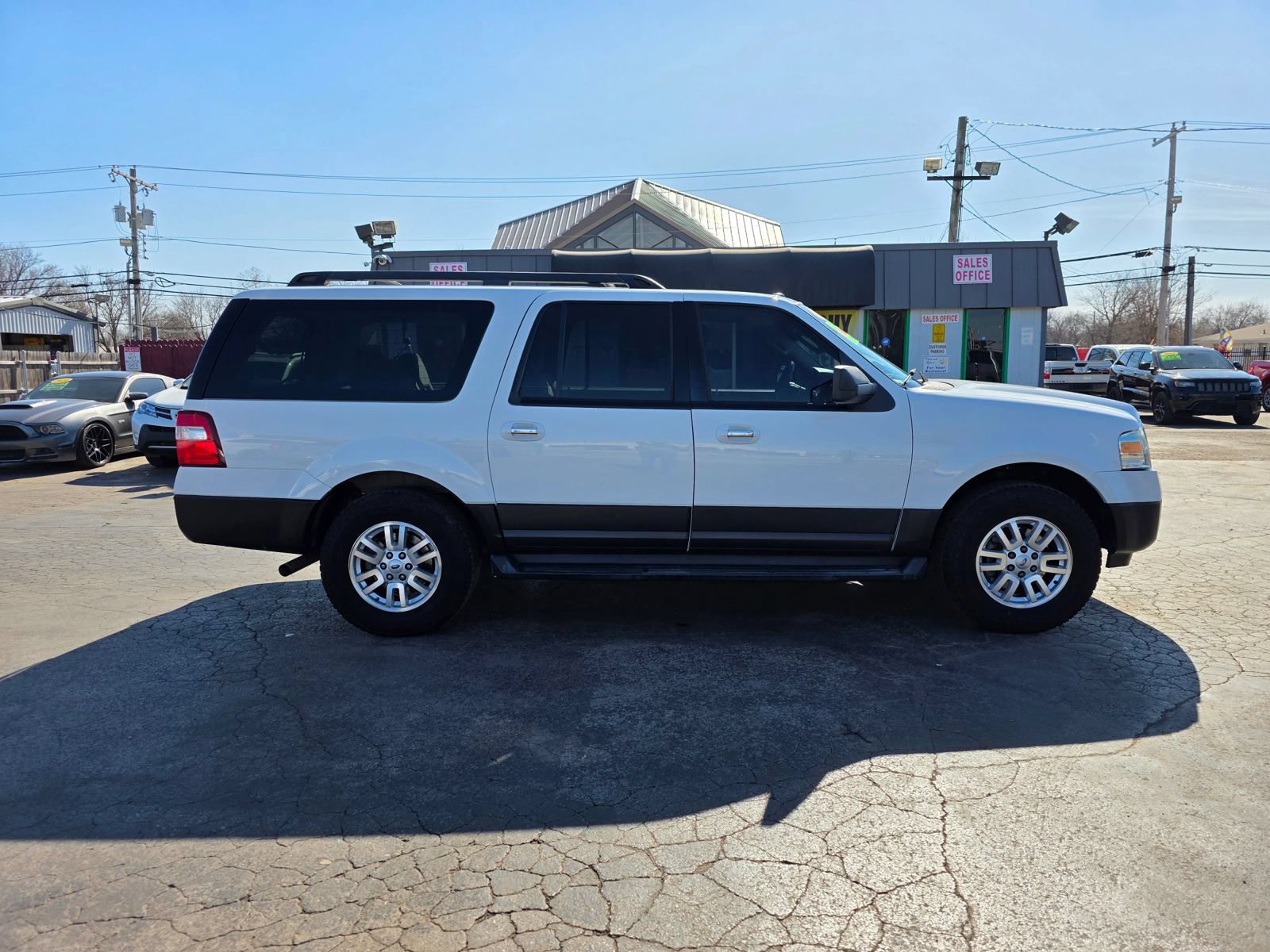 Used 2014 Ford Expedition EL XL RWD image 24