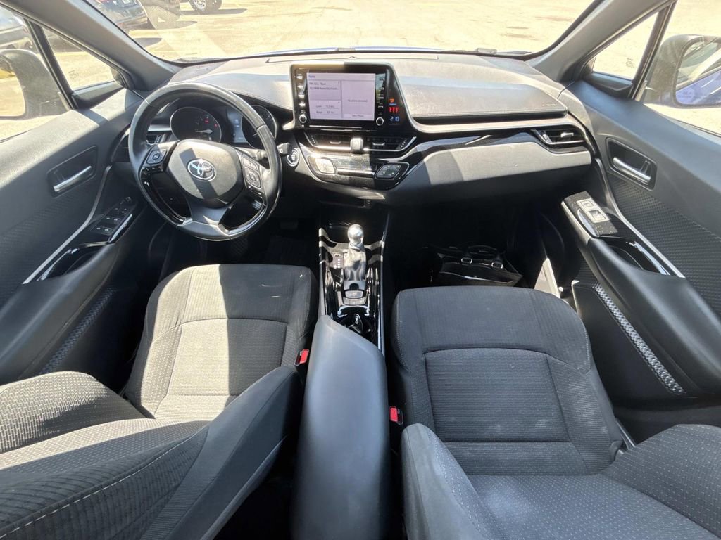 Used 2019 Toyota C-HR XLE FWD image 13