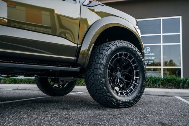Used 2025 Ford F150 Raptor image 22