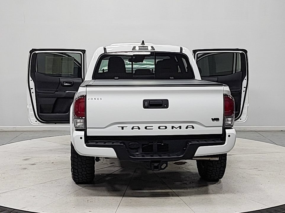 Used 2023 Toyota Tacoma TRD Sport w/ Technology Package AWD/4WD image 15