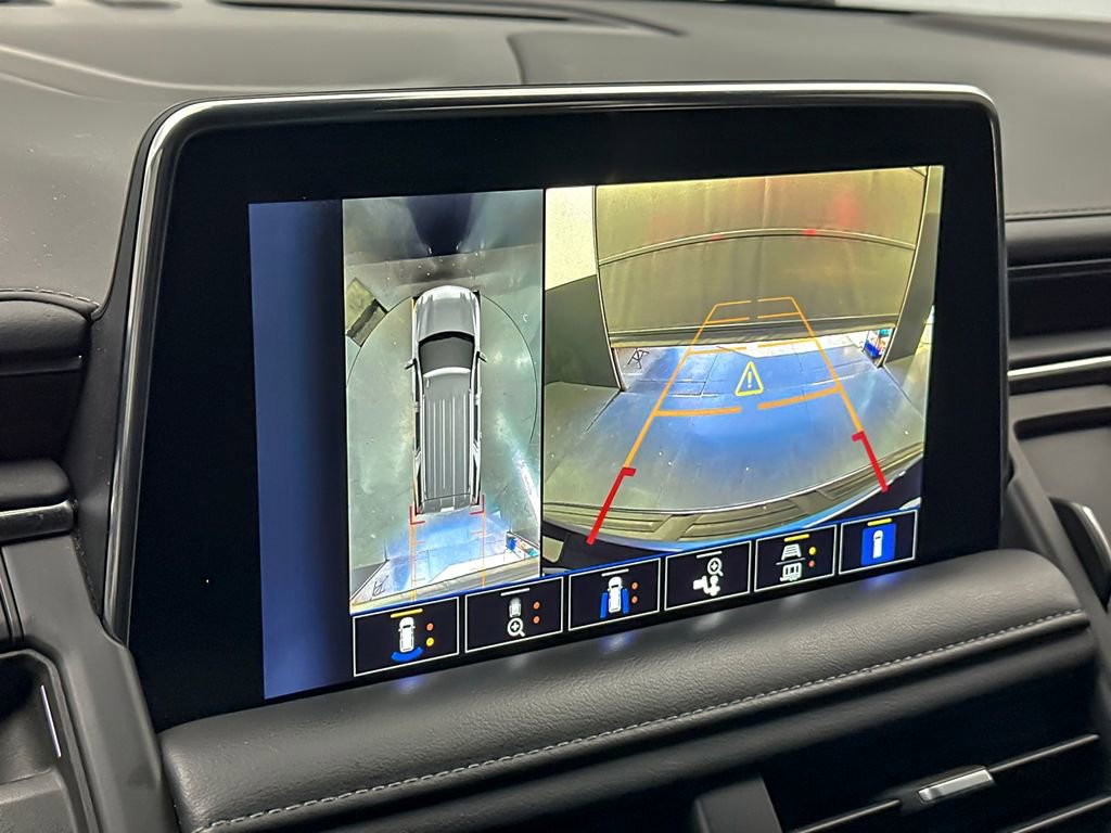 Used 2022 Chevrolet Tahoe LT w/ Luxury Package image 19