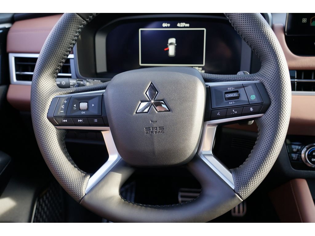New 2025 Mitsubishi Outlander SEL image 24