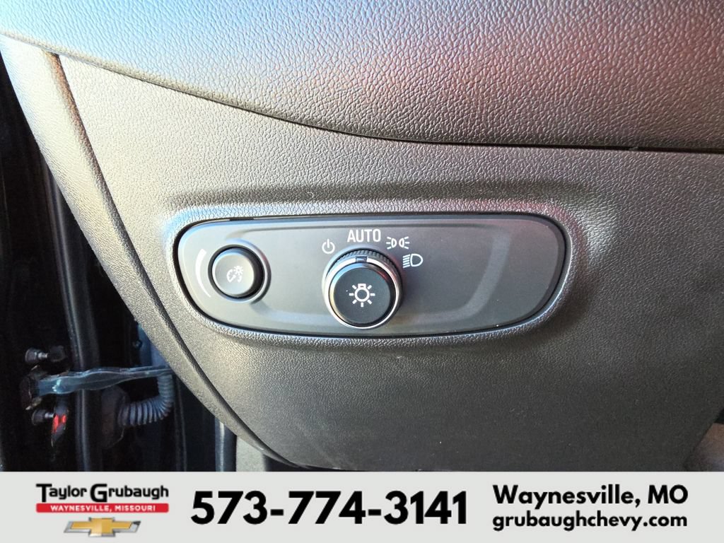 Used 2024 Chevrolet Equinox LT FWD image 20